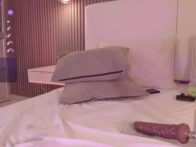 annie-clarkson live cam on BongaCams