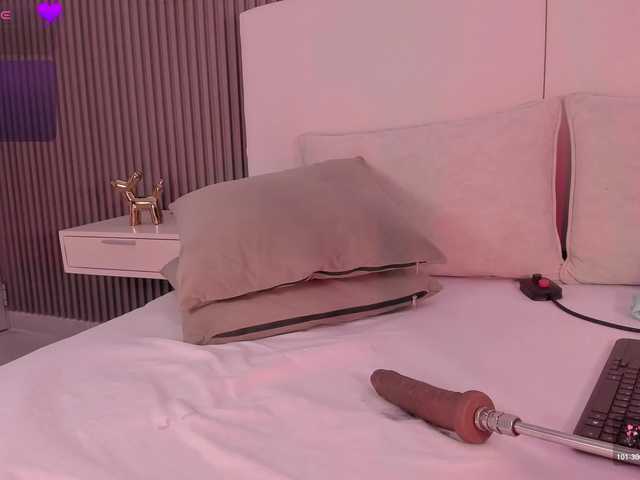 annie-clarkson live cam on BongaCams