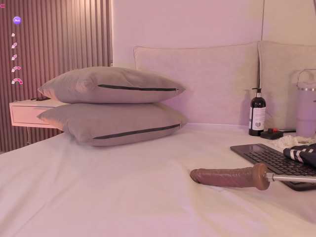annie-clarkson live cam on BongaCams