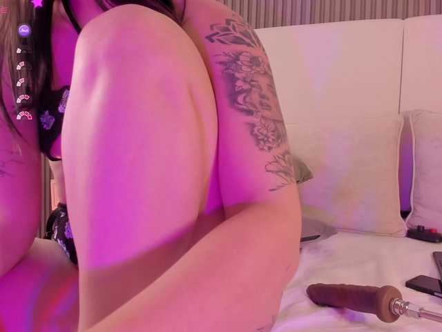 annie-clarkson live cam on BongaCams