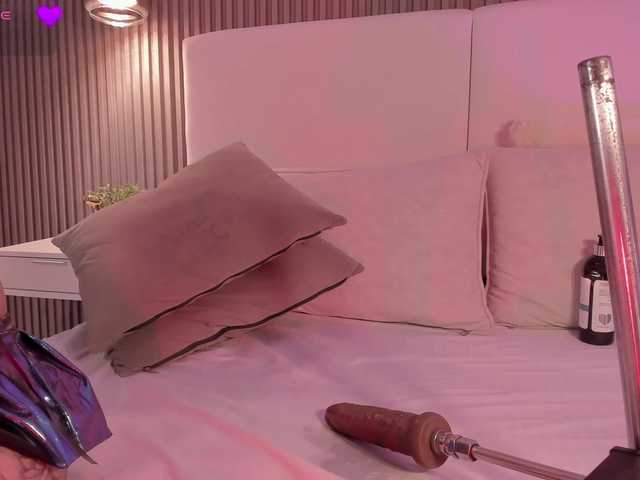 annie-clarkson live cam on BongaCams