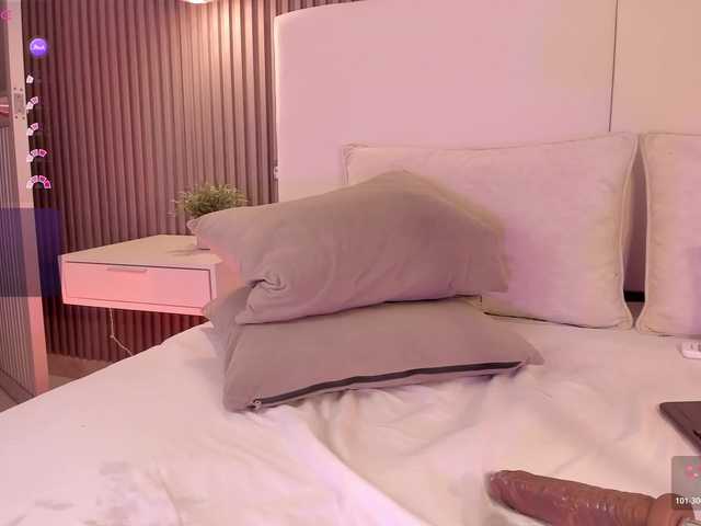 annie-clarkson live cam on BongaCams