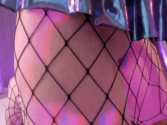 annie-clarkson live cam on BongaCams