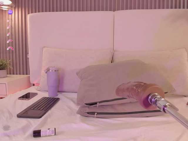 annie-clarkson live cam on BongaCams