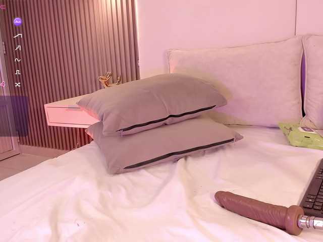 annie-clarkson live cam on BongaCams