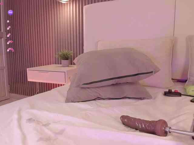 annie-clarkson webcam