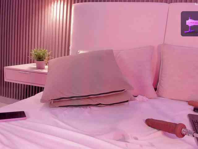 annie-clarkson webcam