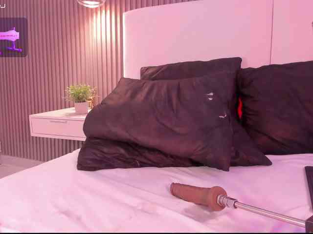 annie-clarkson webcam