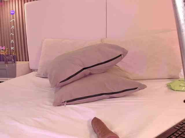annie-clarkson webcam