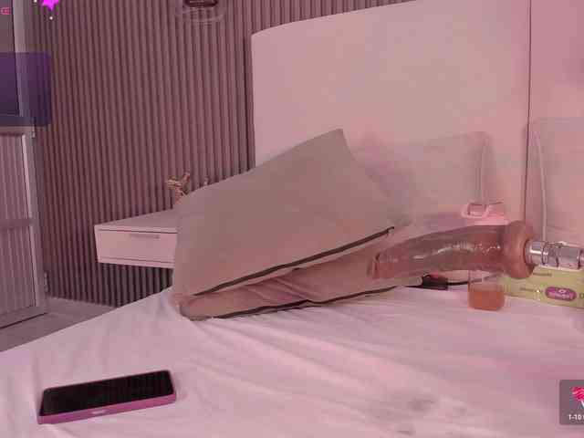 annie-clarkson webcam