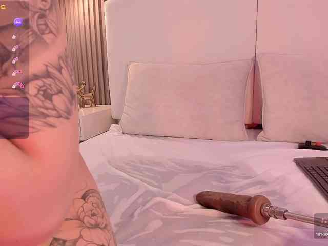 annie-clarkson Live Webcam on BongaCams