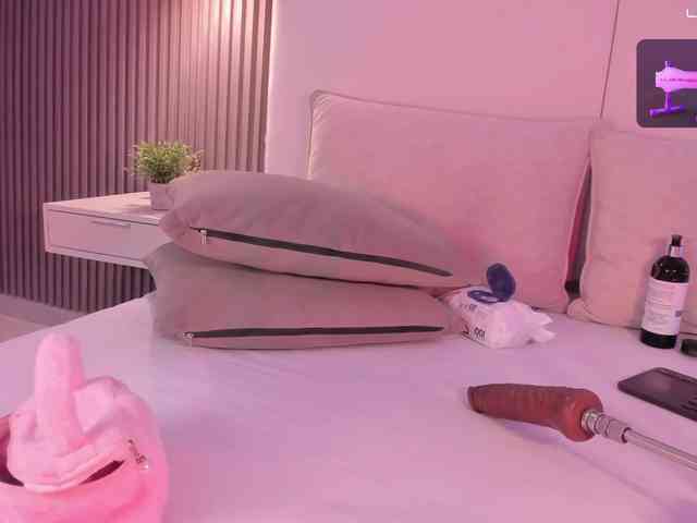 annie-clarkson webcam