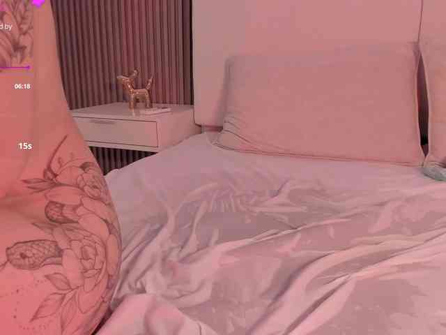 annie-clarkson webcam