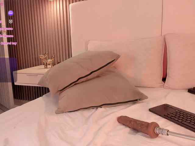 annie-clarkson webcam