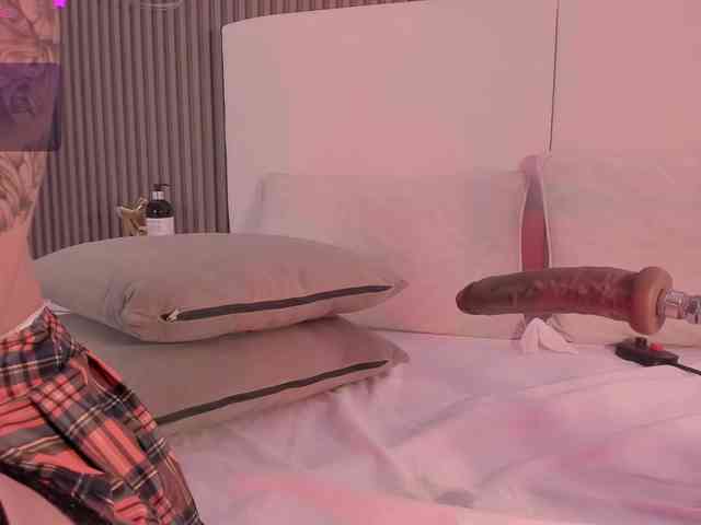 annie-clarkson webcam