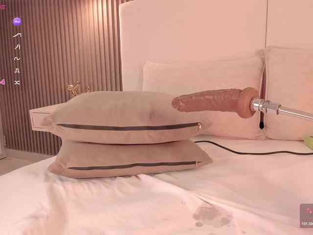 annie-clarkson webcam