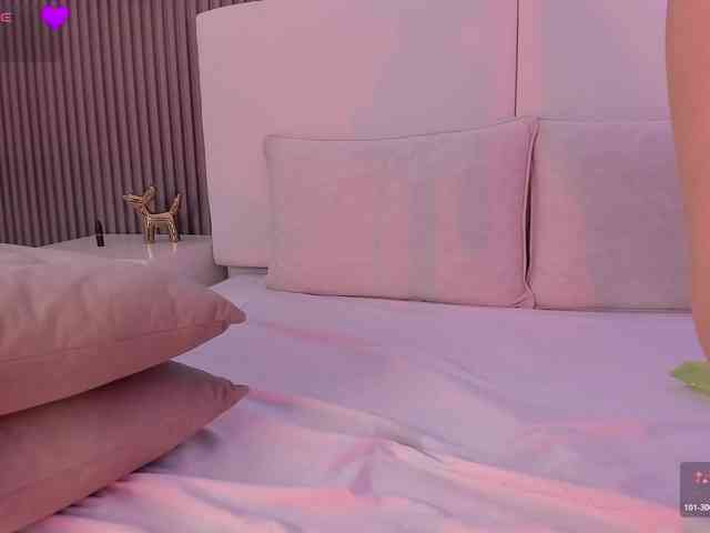 annie-clarkson webcam