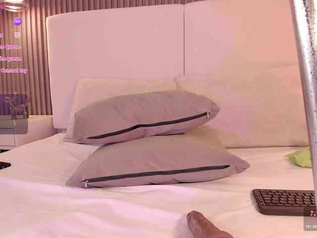 annie-clarkson webcam