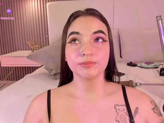 annie-clarkson webcam