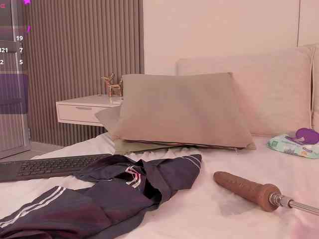 annie-clarkson webcam
