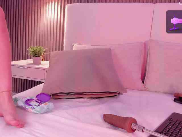 annie-clarkson webcam