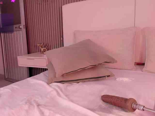 annie-clarkson webcam