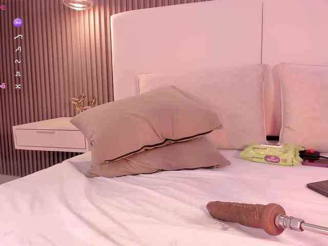 annie-clarkson webcam
