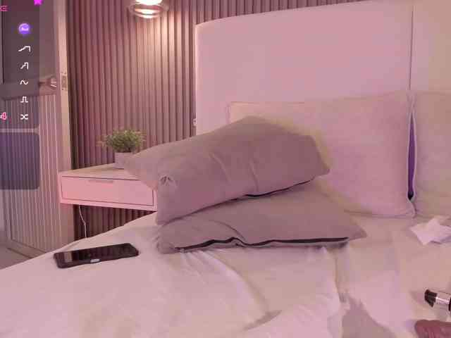 annie-clarkson webcam
