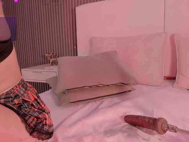 annie-clarkson webcam