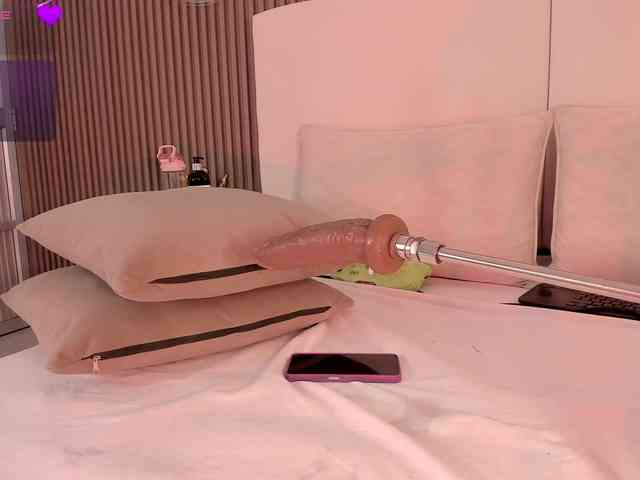 annie-clarkson webcam
