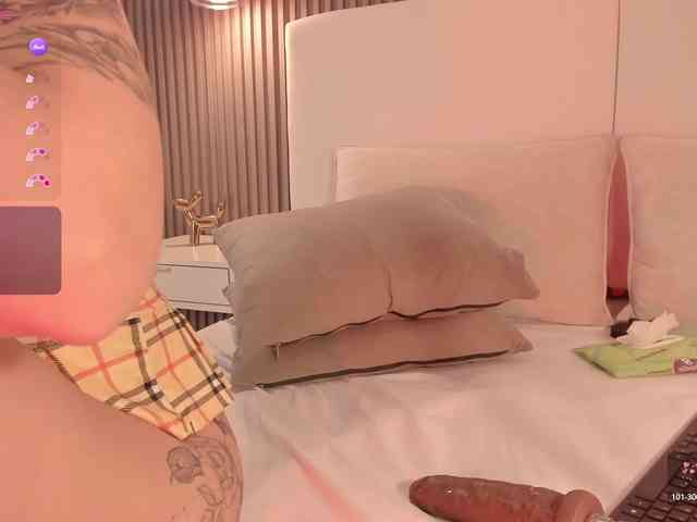 annie-clarkson webcam