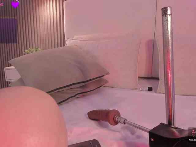 annie-clarkson webcam
