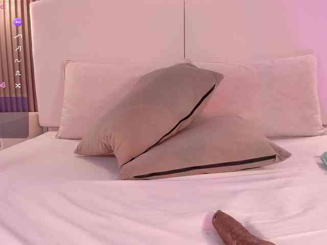annie-clarkson webcam