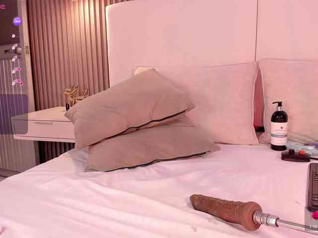 annie-clarkson webcam
