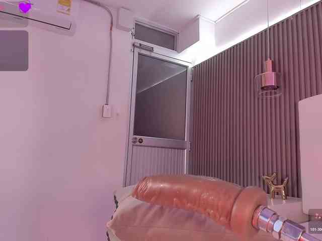 annie-clarkson webcam