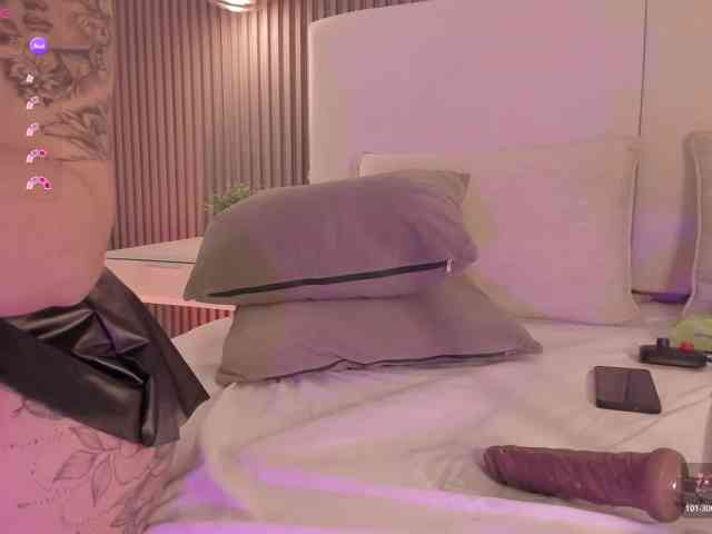 annie-clarkson webcam
