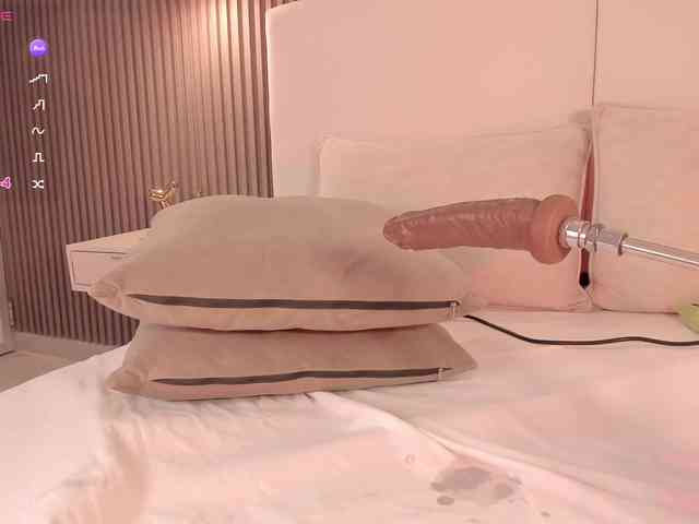 annie-clarkson webcam