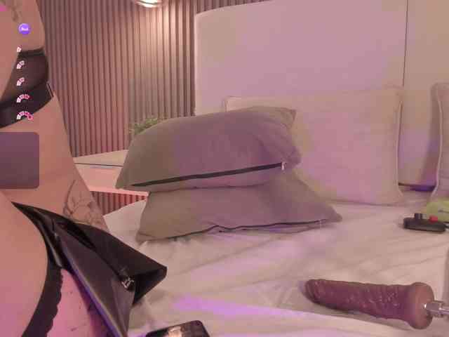 annie-clarkson webcam
