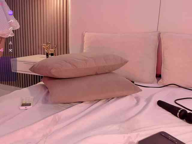 annie-clarkson webcam