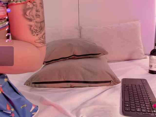 annie-clarkson webcam