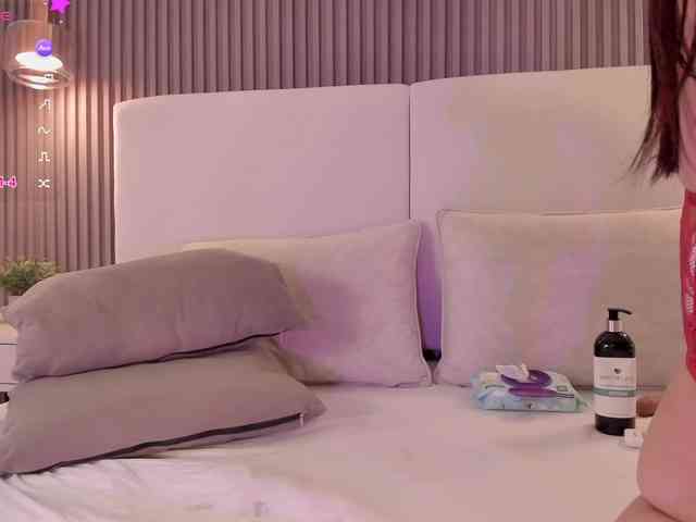 annie-clarkson webcam