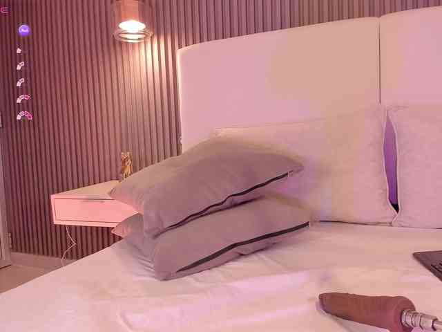 annie-clarkson webcam