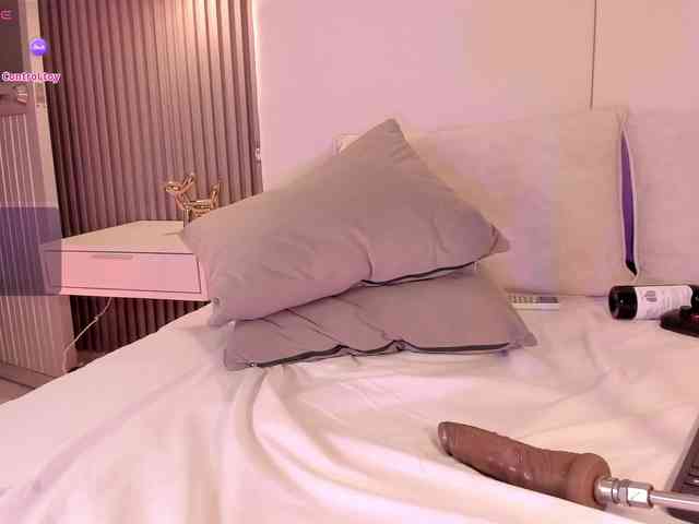 annie-clarkson webcam