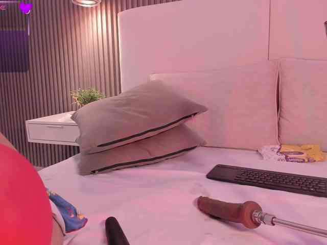 annie-clarkson webcam