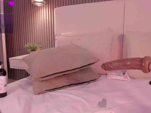 annie-clarkson webcam