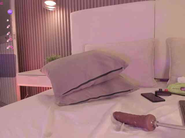 annie-clarkson webcam