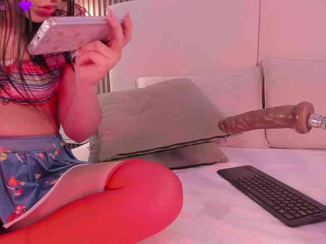 annie-clarkson webcam