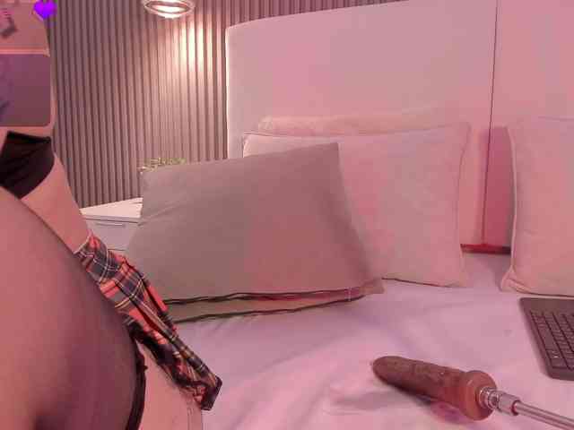 annie-clarkson webcam