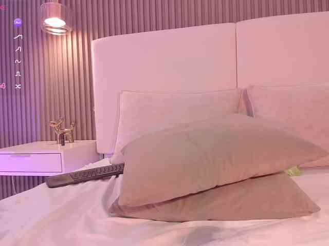 annie-clarkson webcam