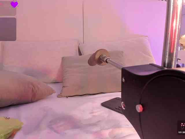 annie-clarkson webcam